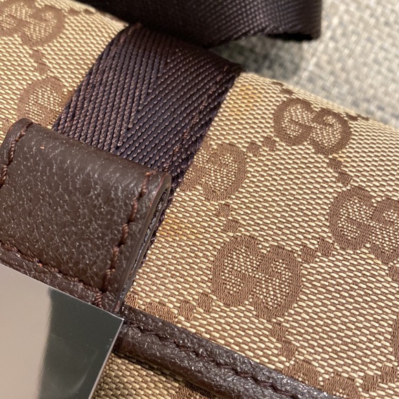 PRICE FIRM** Chic Auth GUCCI Belt Bag- brown - Picture 9 of 14